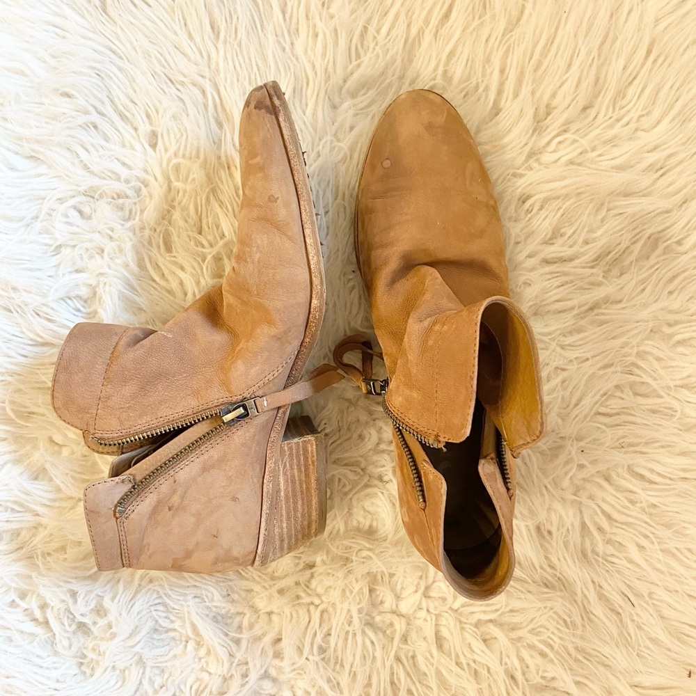 Camel Packer Booties - Picture 2 of 8